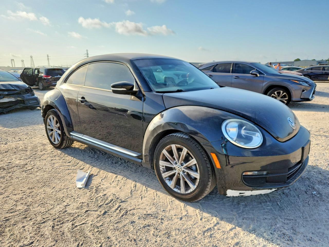 2017 Volkswagen Beetle Se - Фото 4