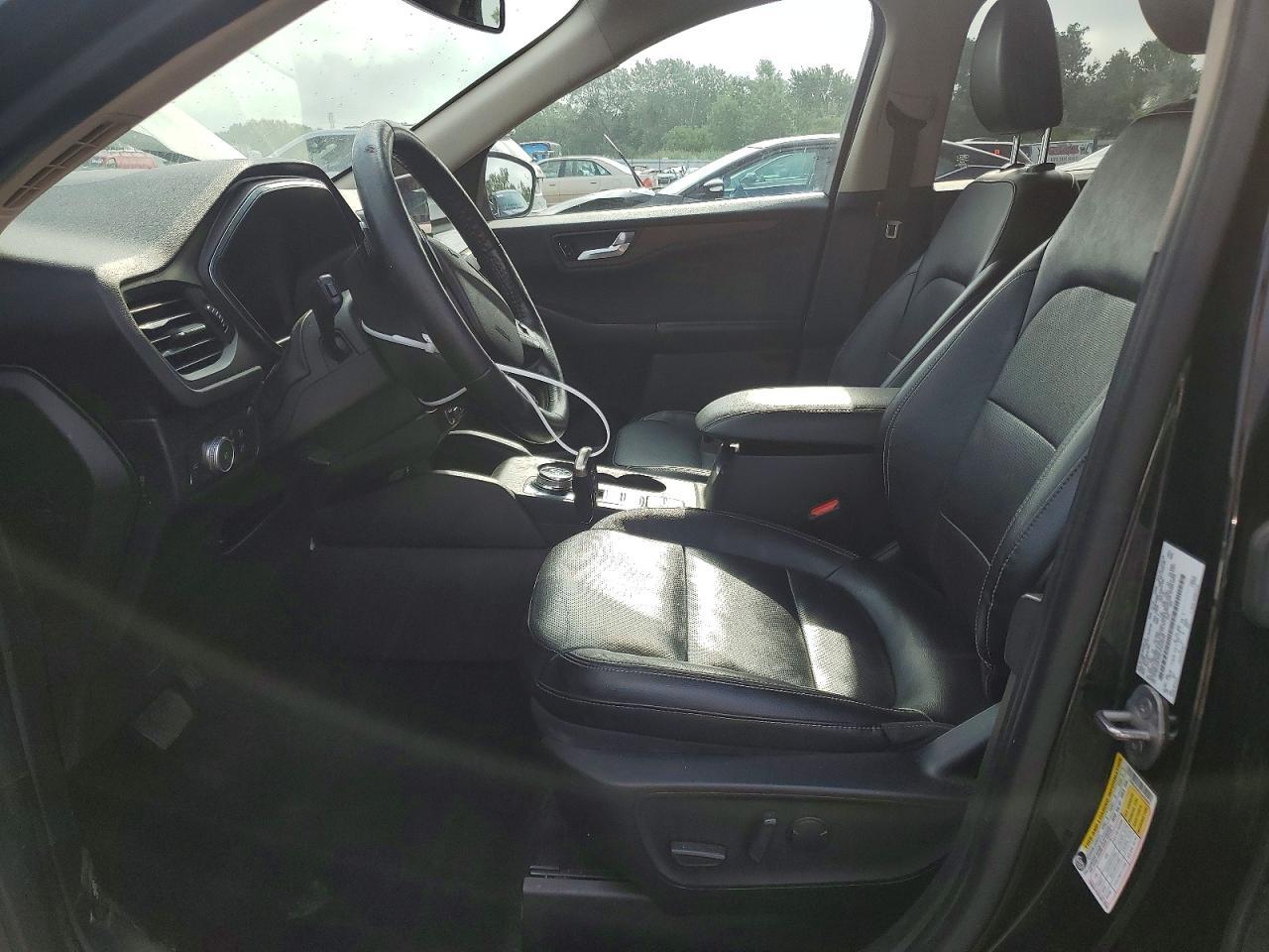 2020 Ford Escape Titanium - Фото 7