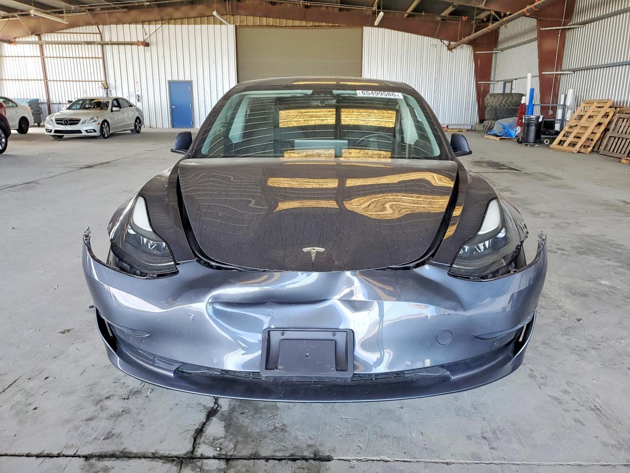 2022 Tesla Model 3 - Фото 5