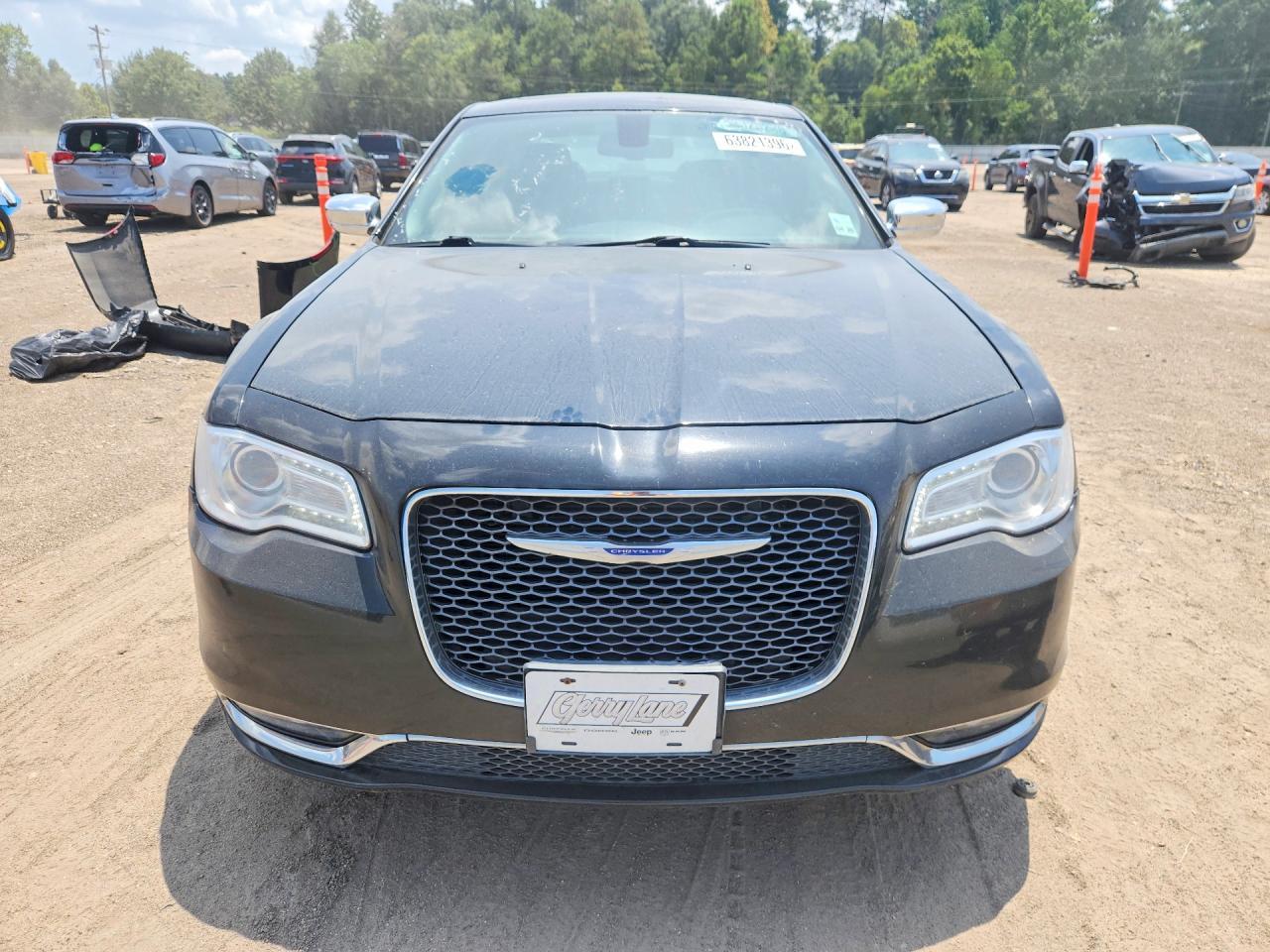 2020 Chrysler 300 Limited - Image 5