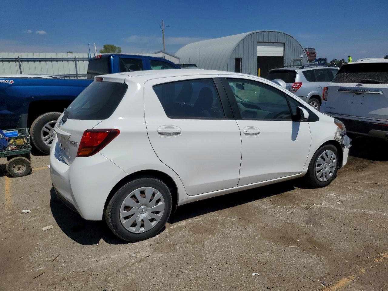 2016 Toyota Yaris 5-Door L - Image 3