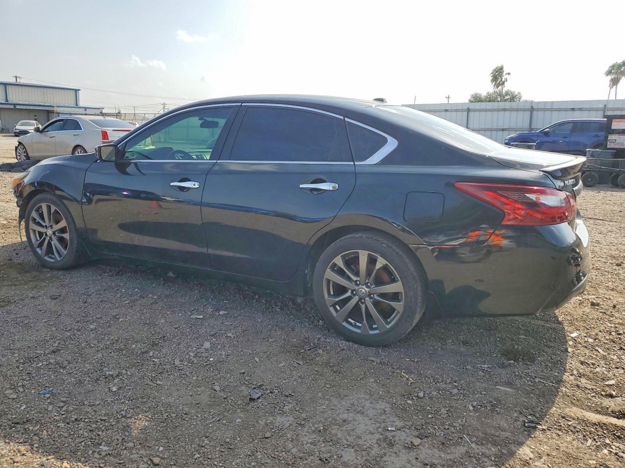 2018 Nissan Altima 2.5 Sr - Фото 2