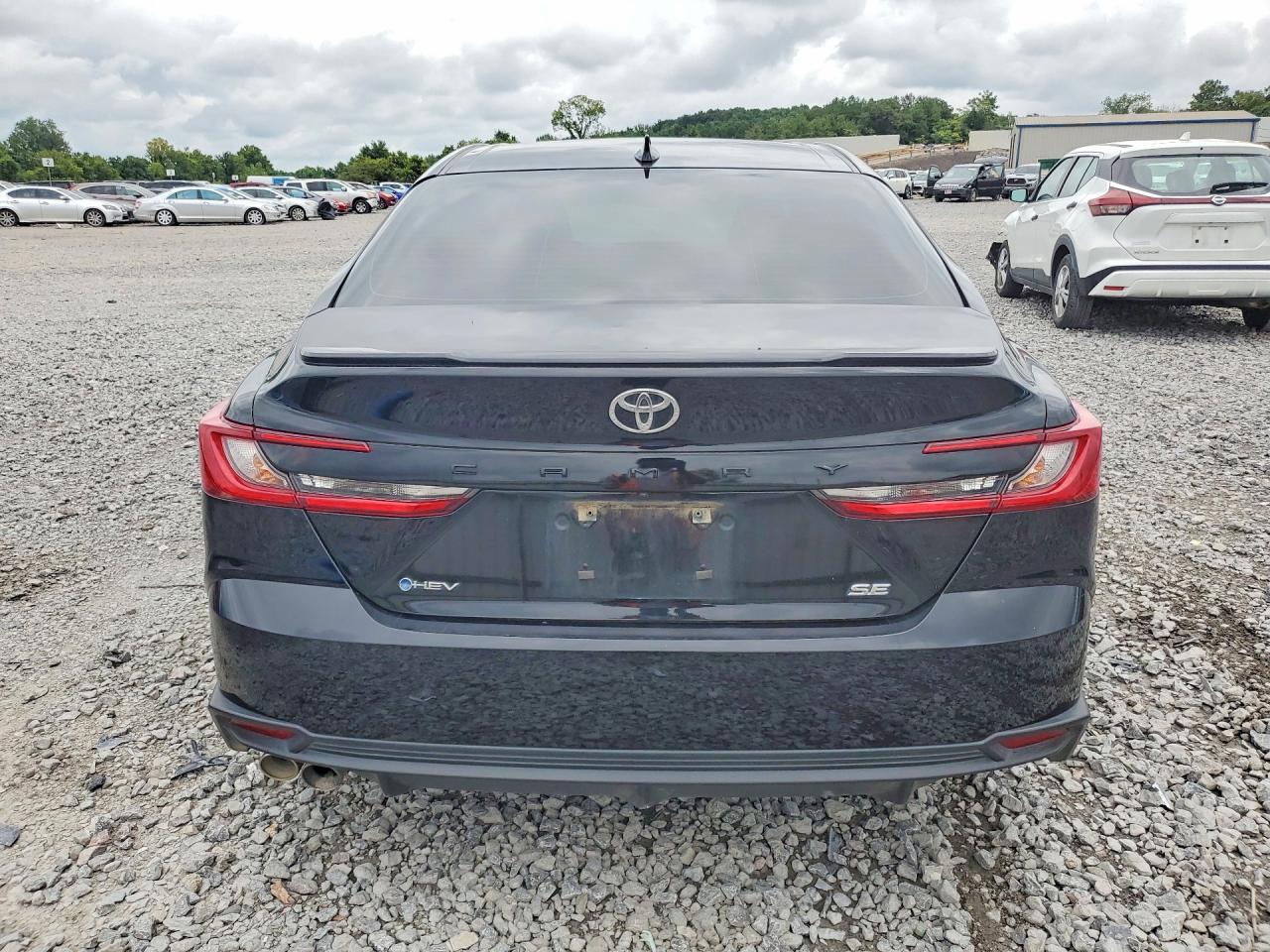 2025 Toyota Camry Se - Фото 6