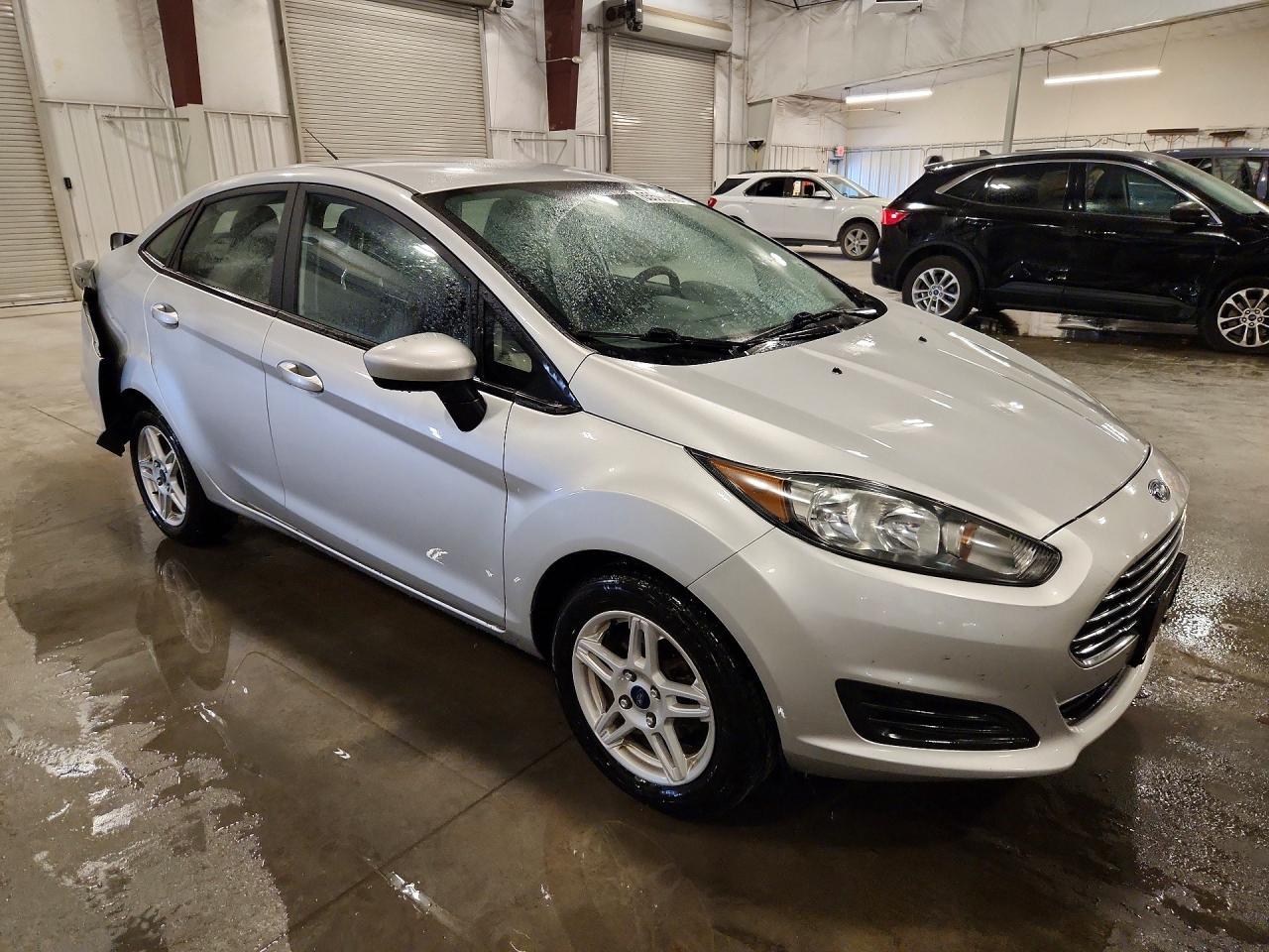 2018 Ford Fiesta Se - Фото 4