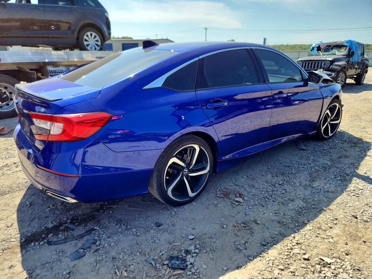 2022 Honda Accord Sport - Фото 3
