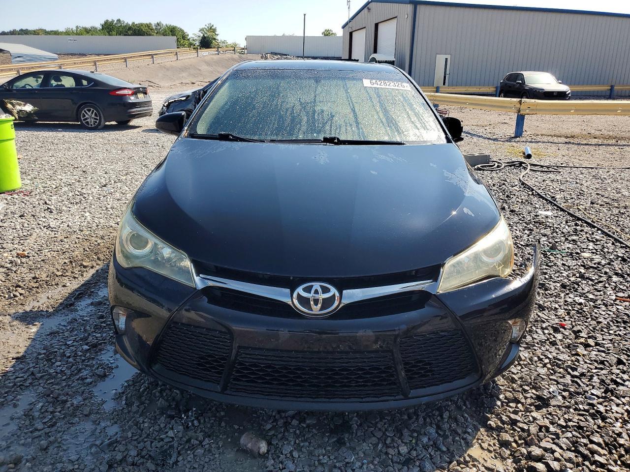 2016 Toyota Camry Se - Фото 5