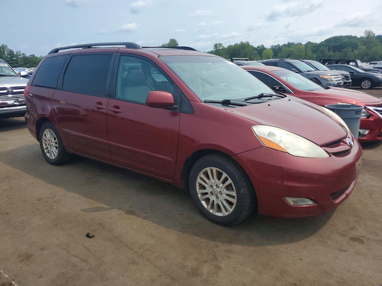 2007 Toyota Sienna Xle 7-Passenger - Image 4