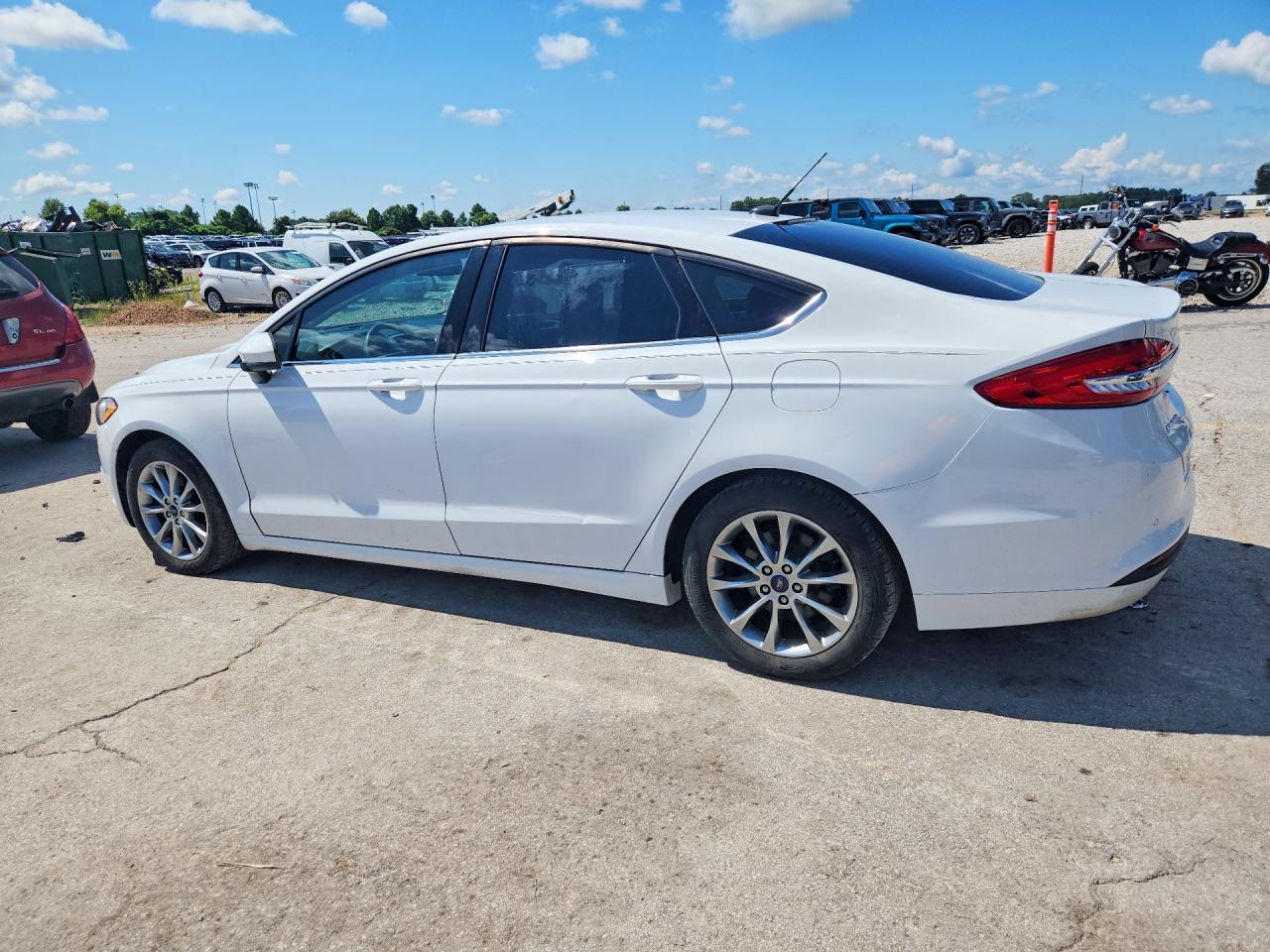2017 Ford Fusion Se - Фото 2