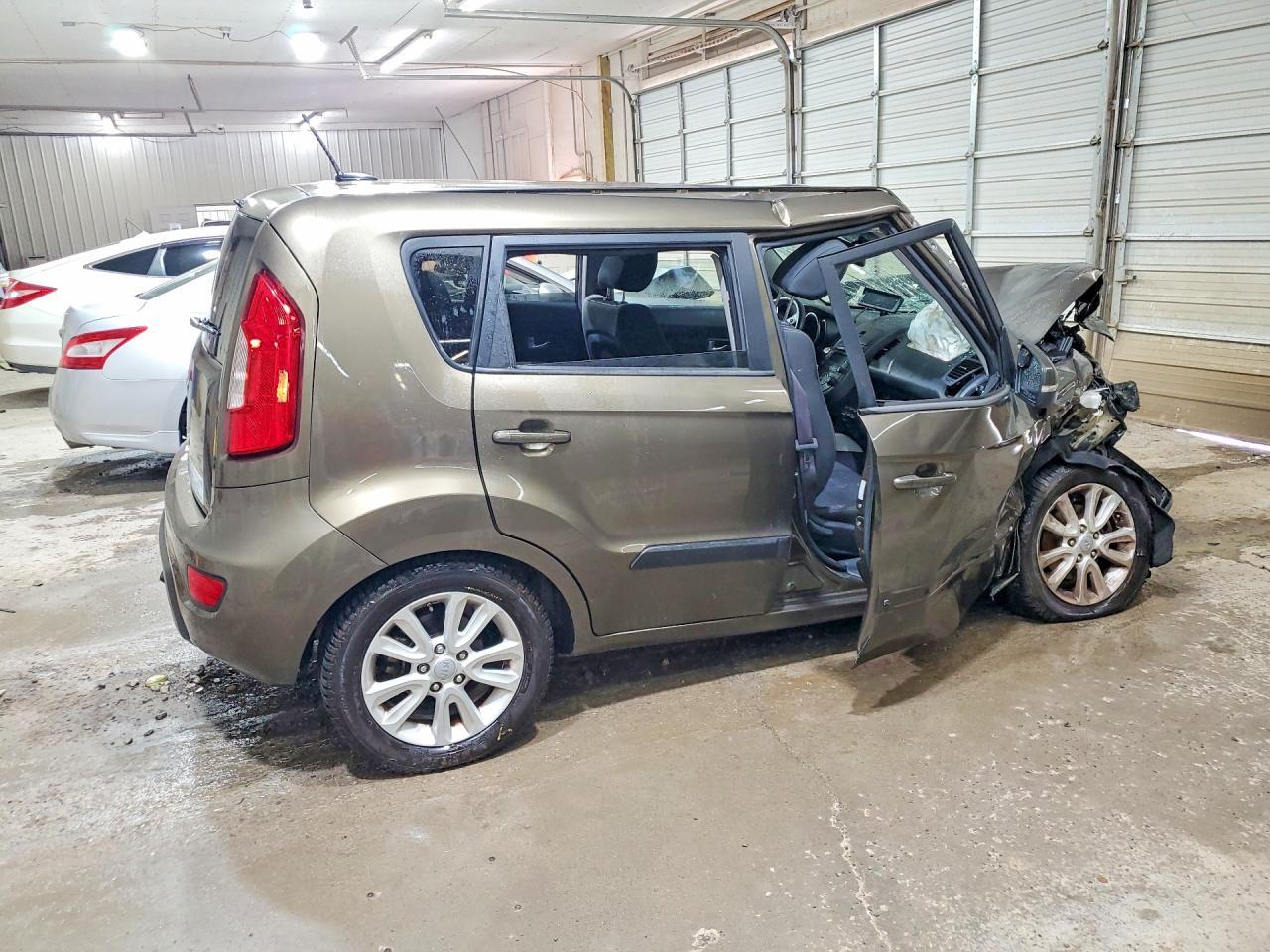 2012 Kia Soul + - Image 3