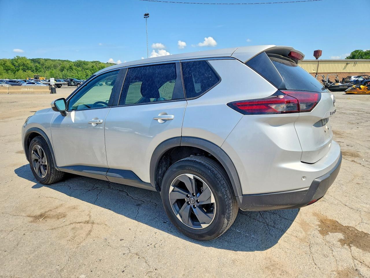 2025 Nissan Rogue Sv - Фото 2