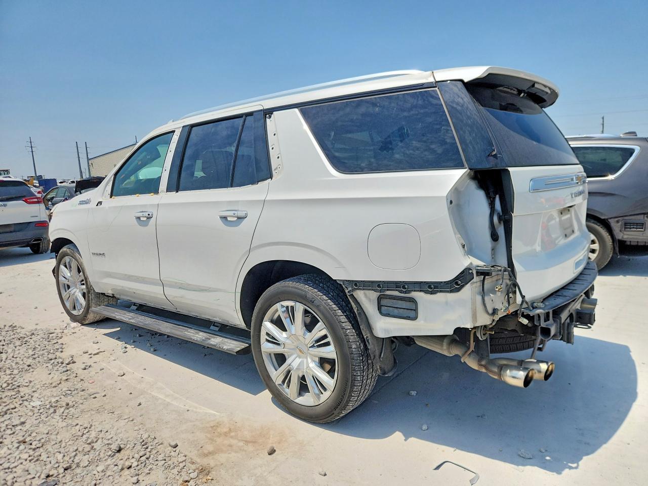 2021 Chevrolet Tahoe K1500 High Country - Фото 2