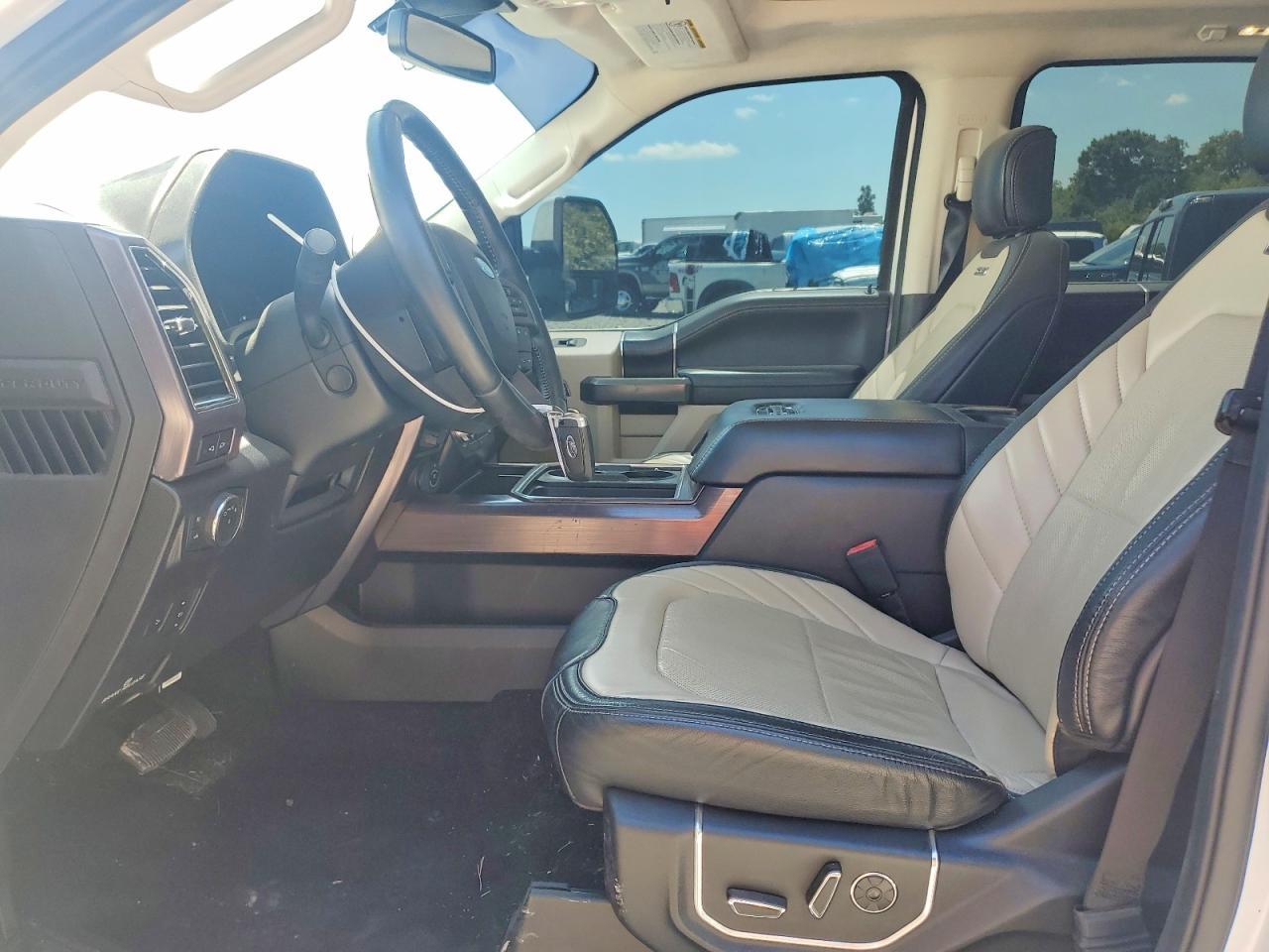 2020 Ford F250 Super Duty - Фото 7