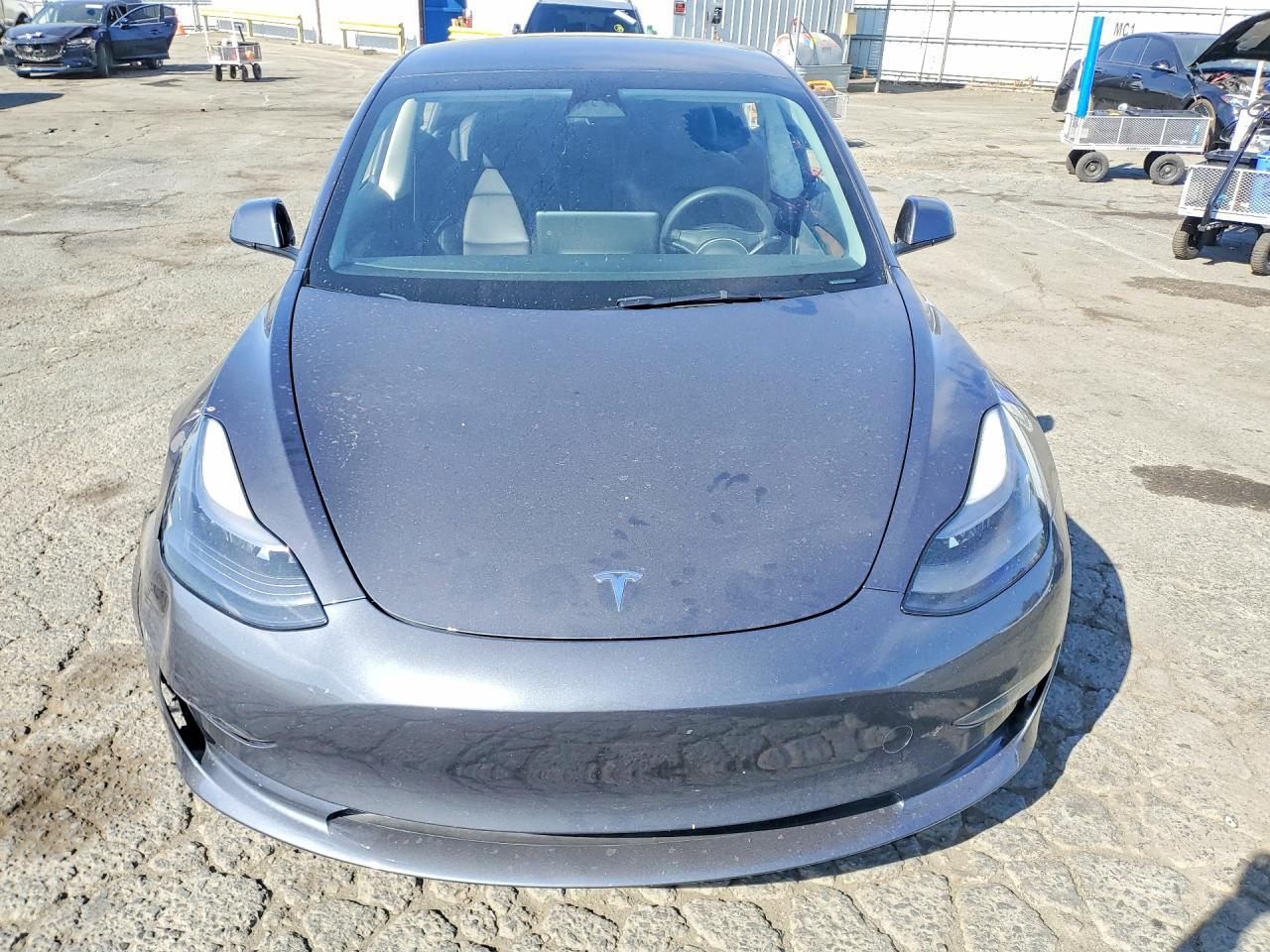 2023 Tesla Model 3 - Image 5