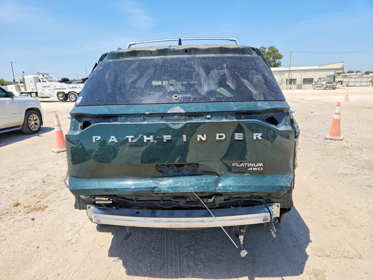 2023 Nissan Pathfinder Platinum - Фото 6