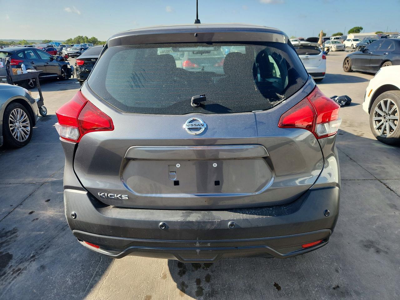 2020 Nissan Kicks S - Фото 6