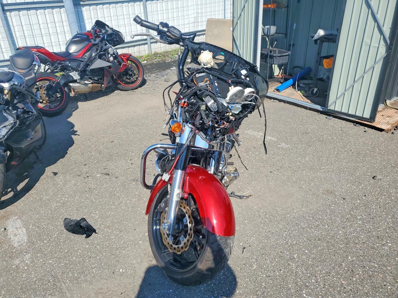 2019 Harley-Davidson Flhx - Image 2