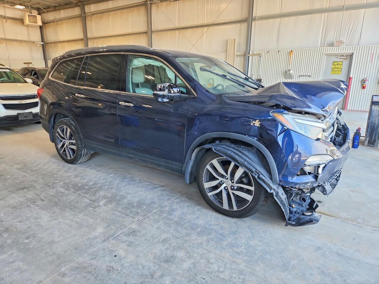 2016 Honda Pilot Touring - Image 4
