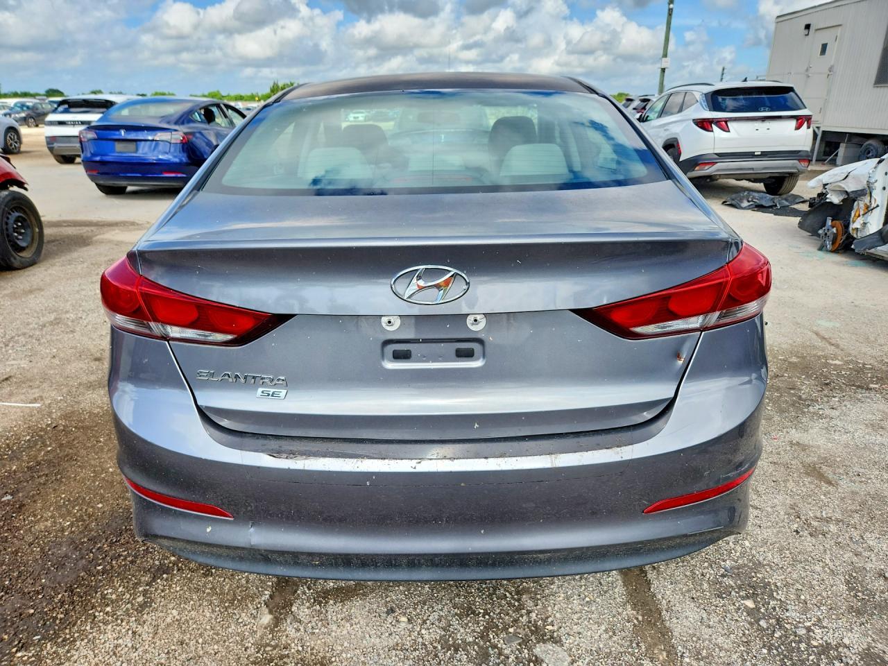 2018 Hyundai Elantra Se - Image 6