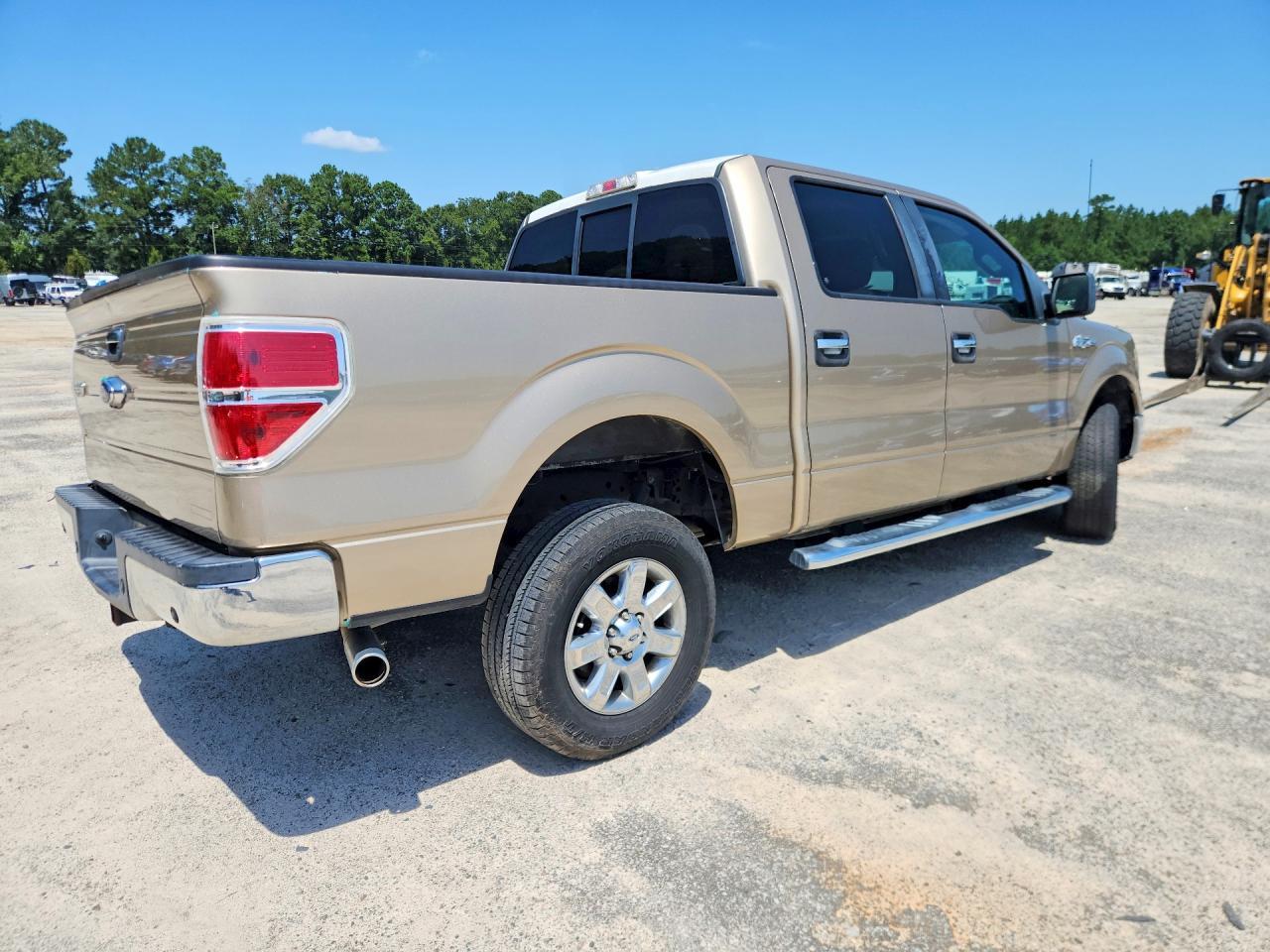 2014 Ford F150 - Фото 3