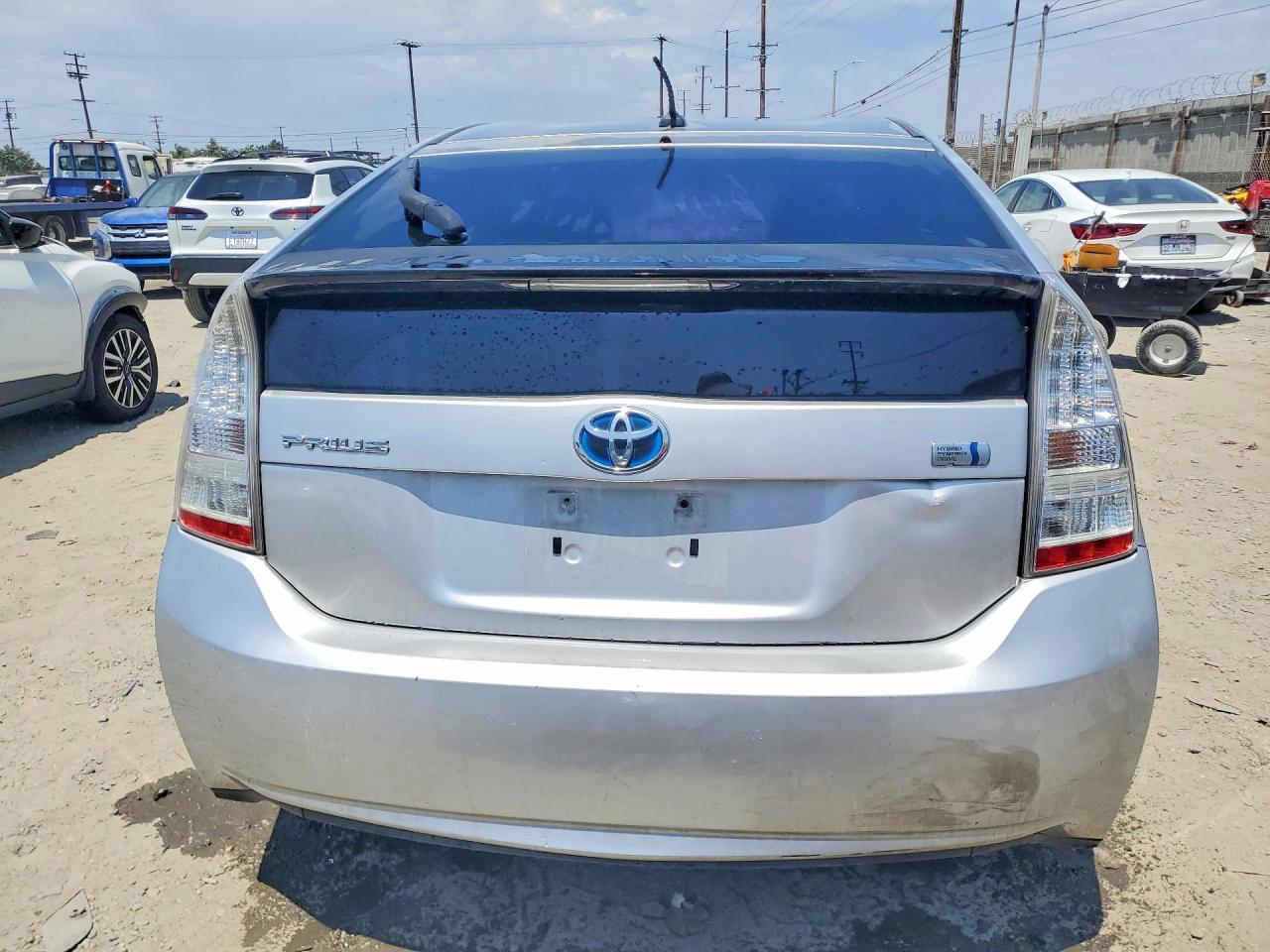 2011 Toyota Prius Two - Фото 6