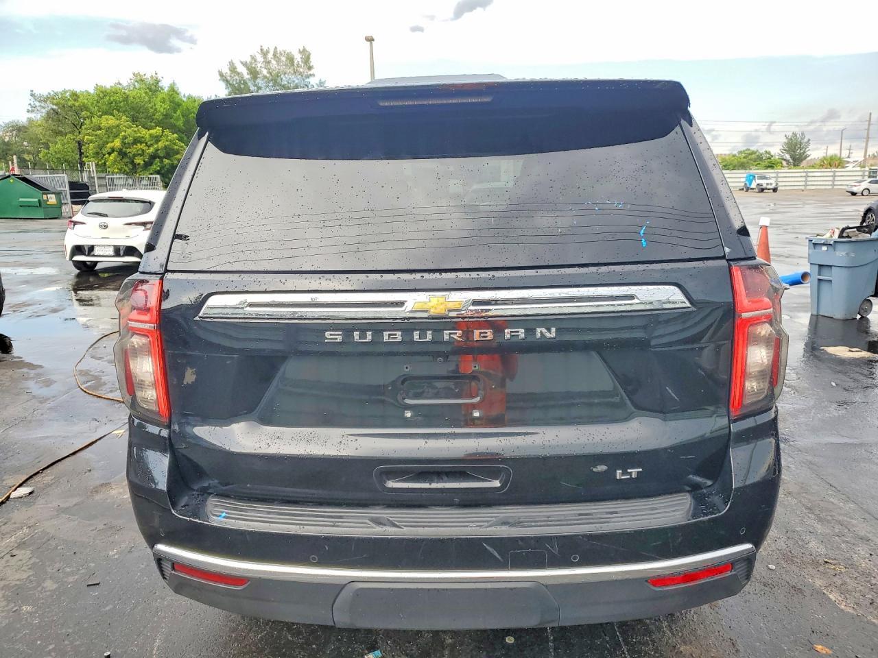 2021 Chevrolet Suburban K1500 Lt - Image 6