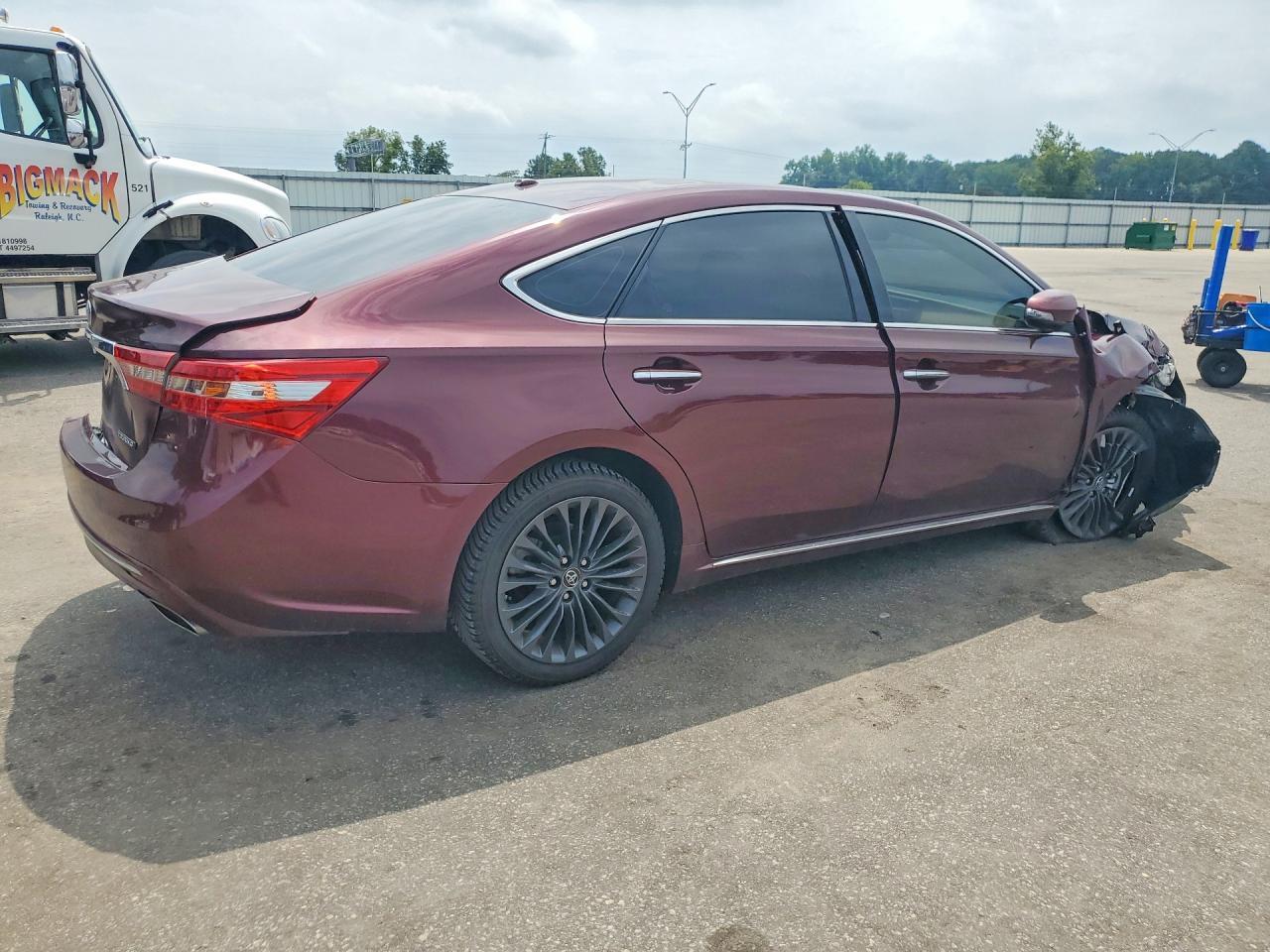 2018 Toyota Avalon Touring - Фото 3