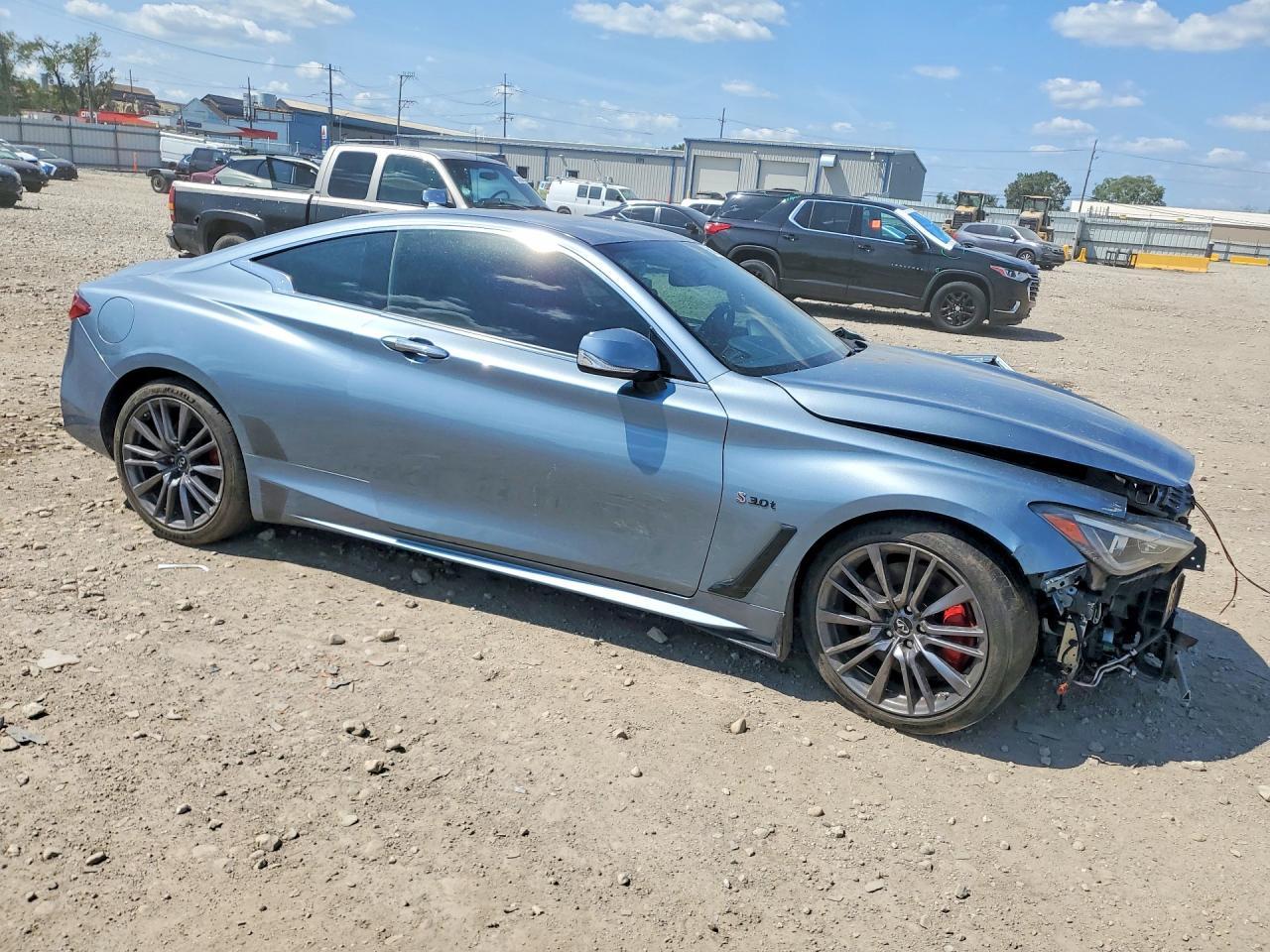 2017 Infiniti Q60 Red Sport 400 - Image 4