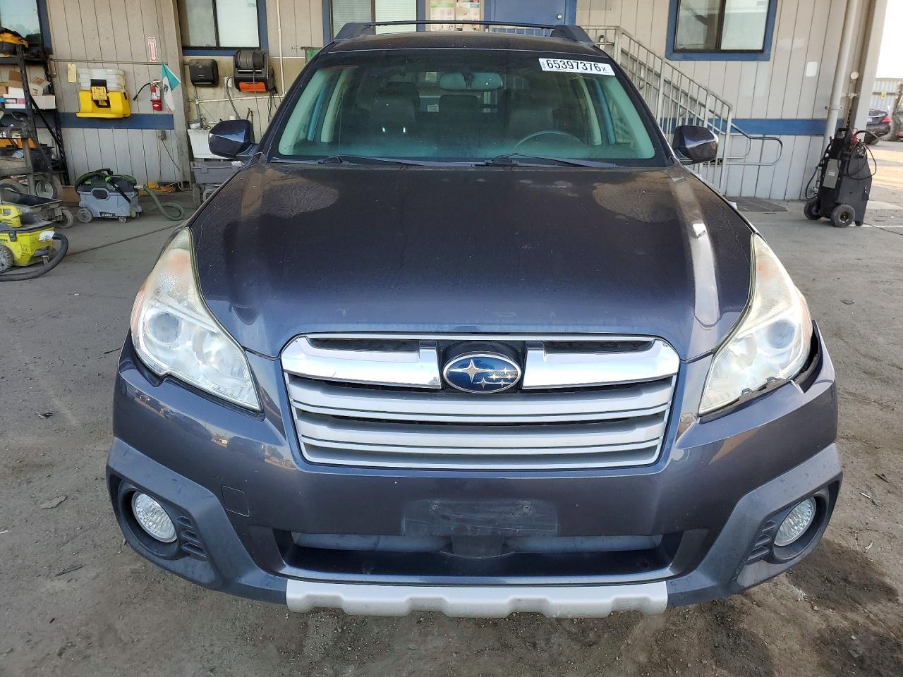 2013 Subaru Outback 2.5I Limited - Image 5