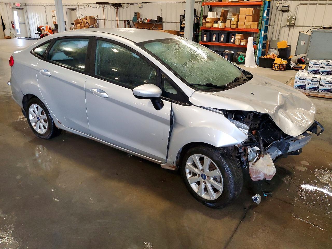 2013 Ford Fiesta Se - Image 4