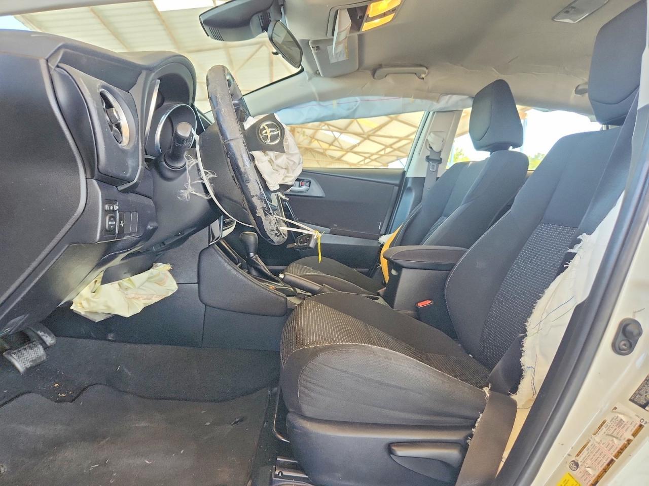 2017 Toyota Corolla Im Base - Image 7