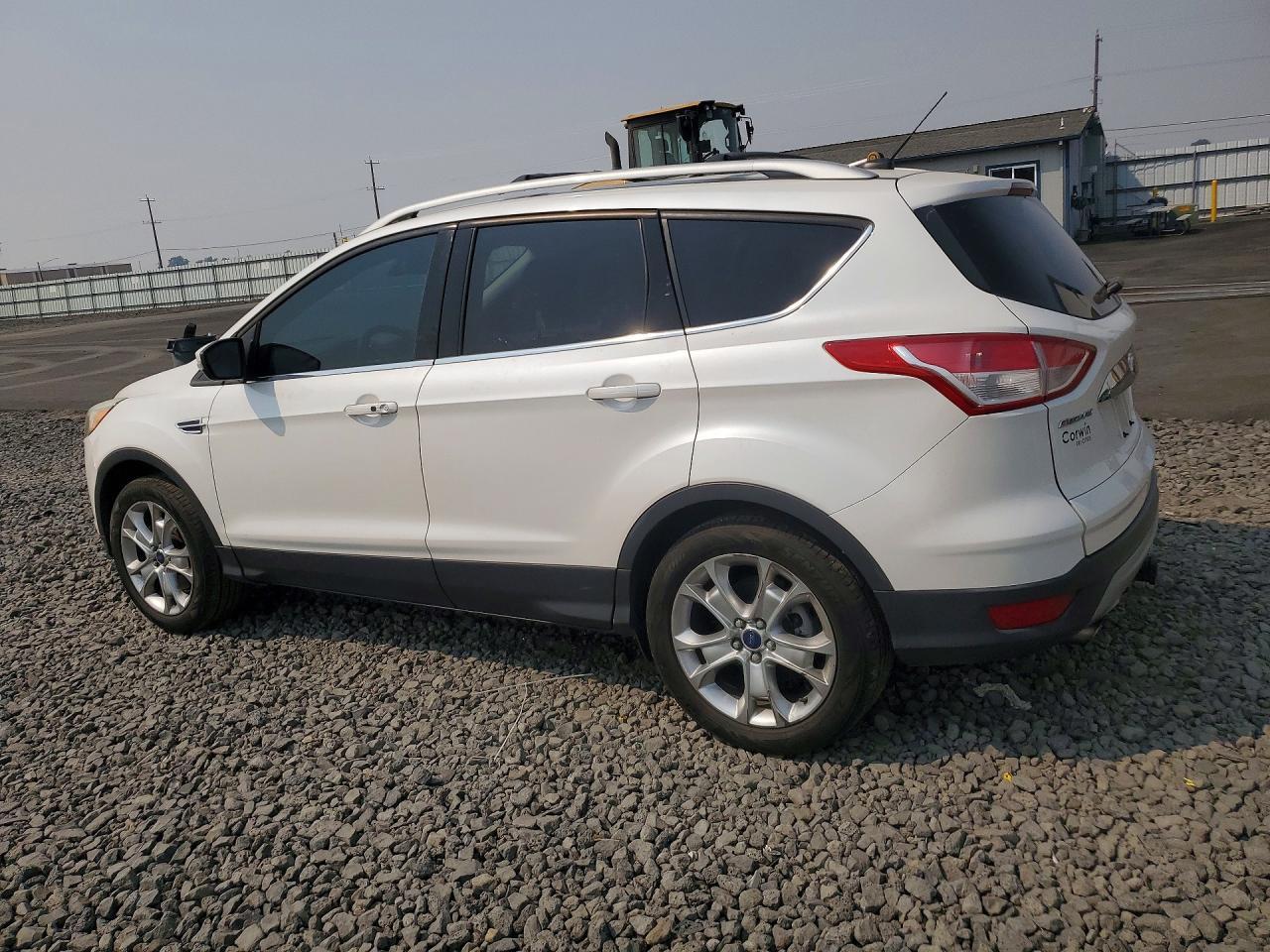 2015 Ford Escape Titanium - Фото 2