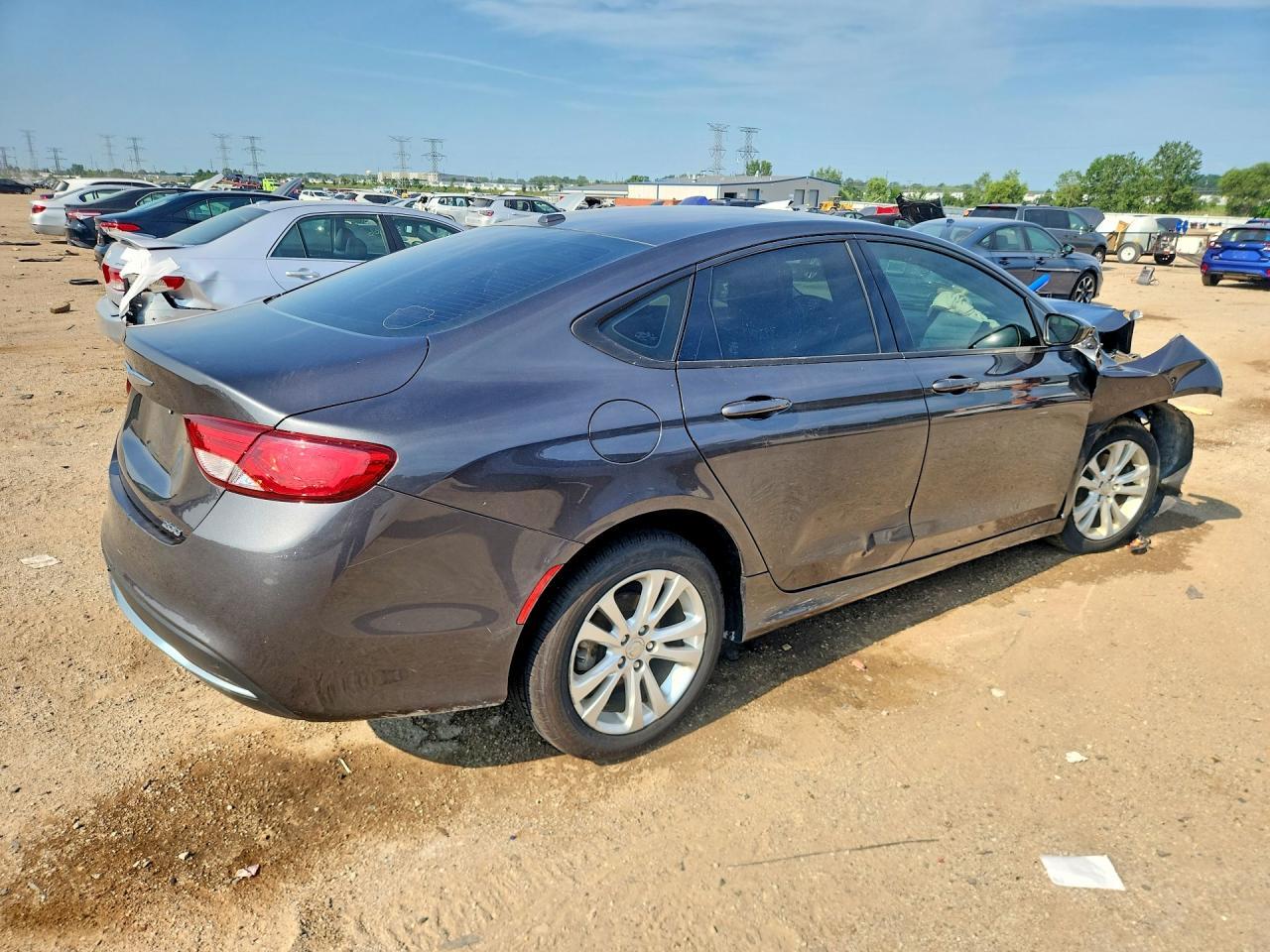 2015 Chrysler 200 Limited - Фото 3