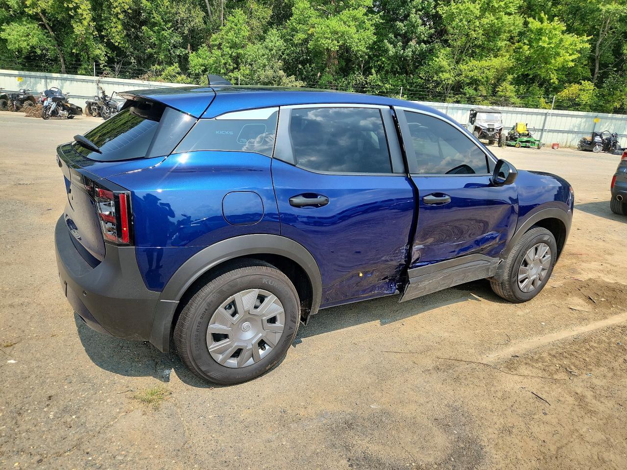 2026 Nissan Kicks S - Фото 3