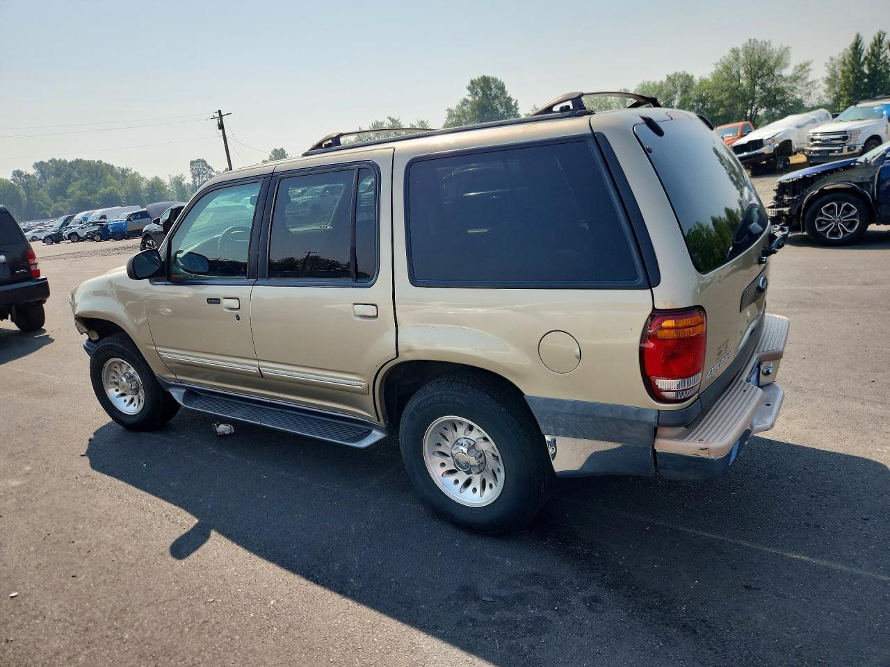 1999 Ford Explorer - Image 2
