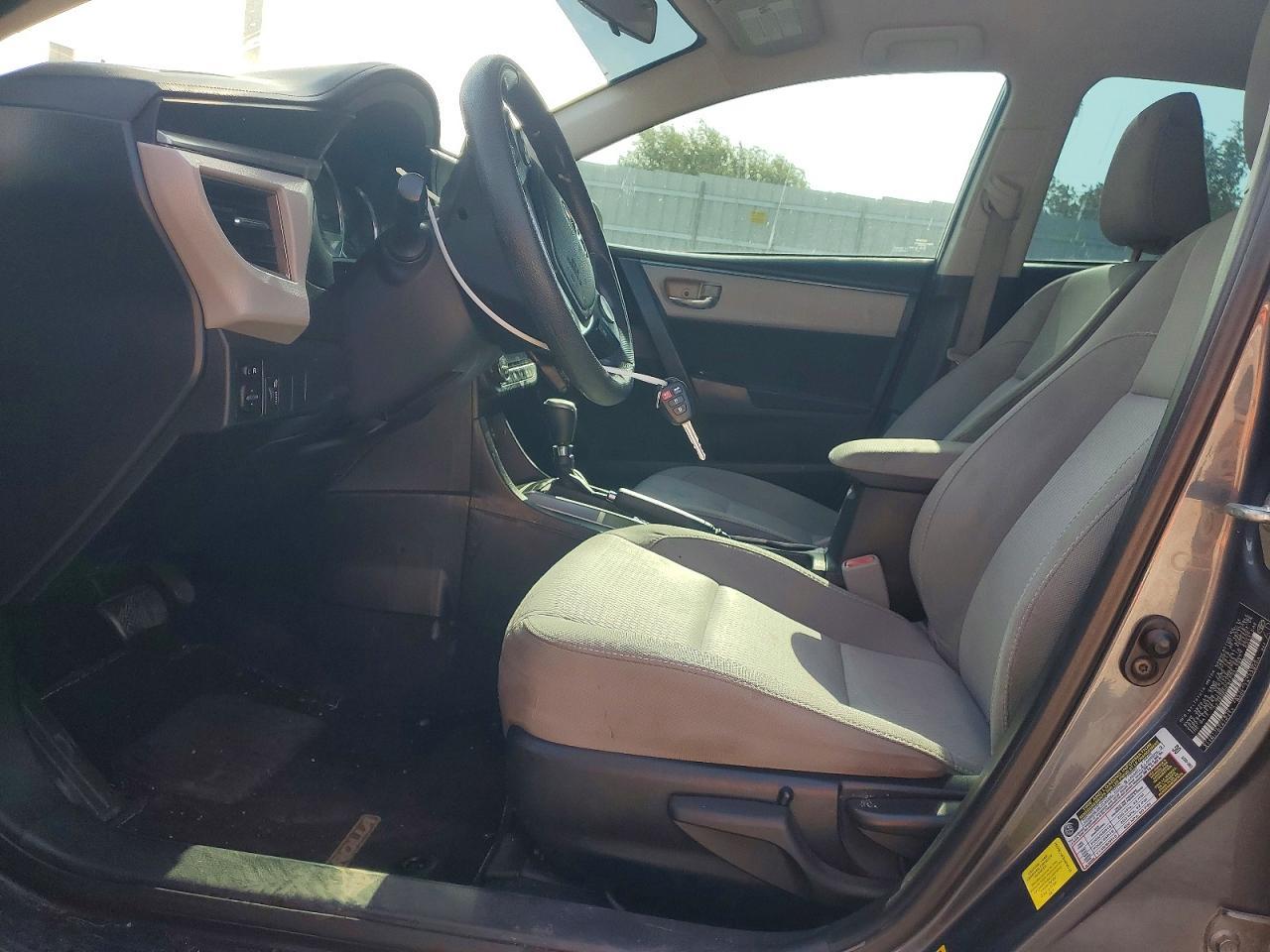 2015 Toyota Corolla Le - Фото 7