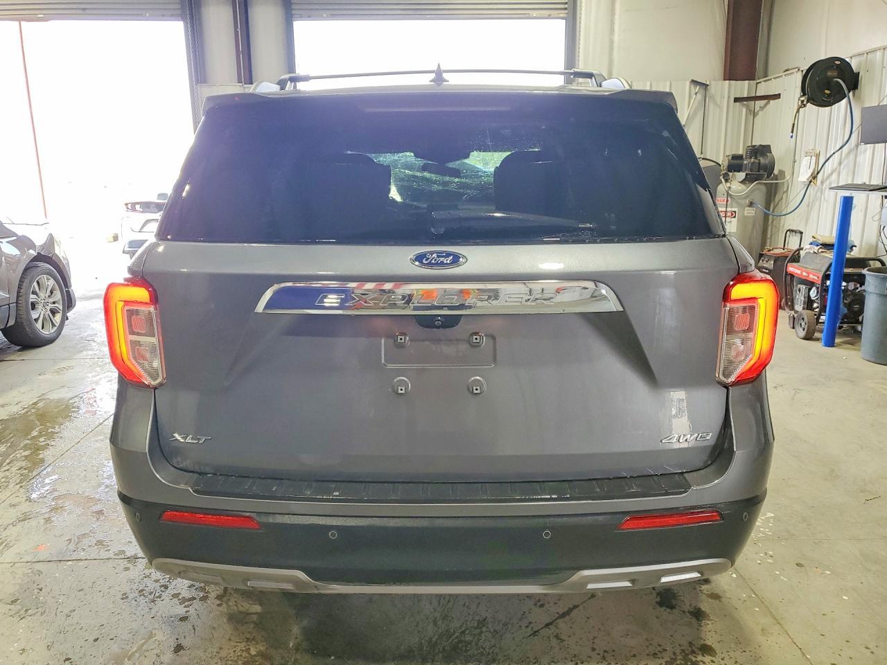 2022 Ford Explorer Xlt - Фото 6
