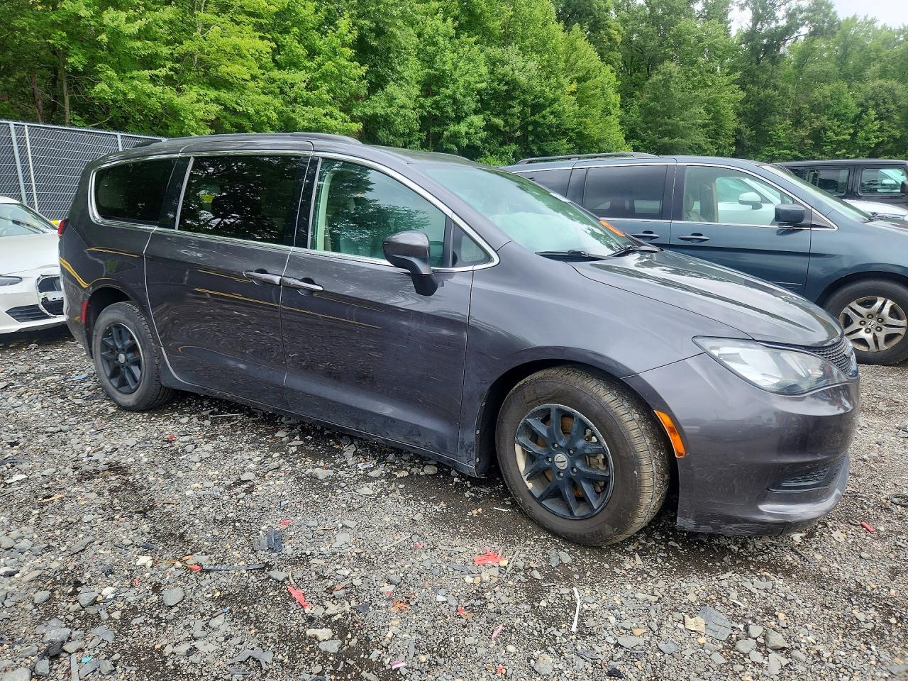 2021 Chrysler Voyager Lxi - Фото 4
