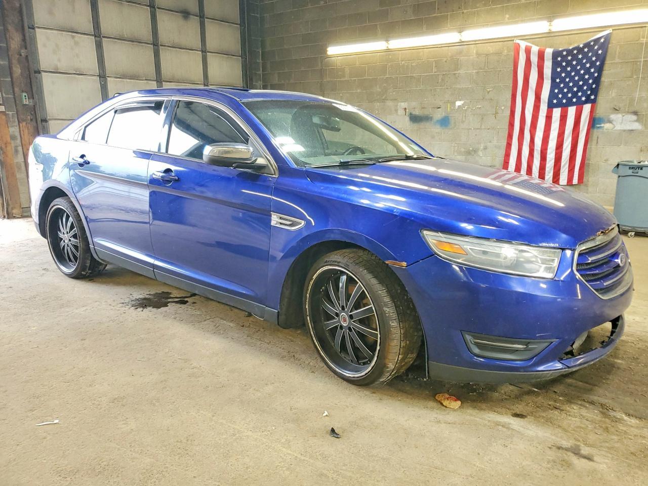 2013 Ford Taurus Limited - Фото 4