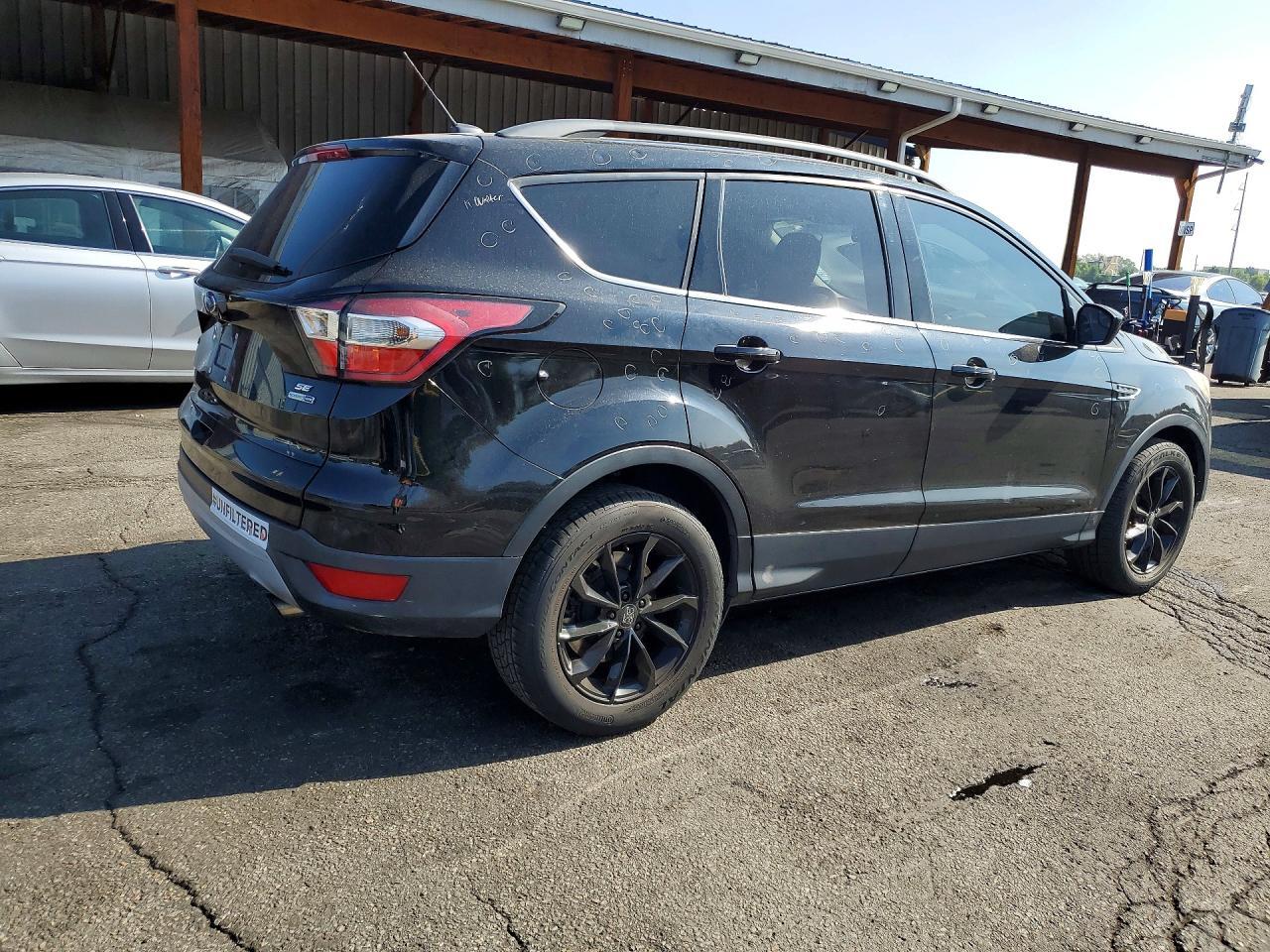 2018 Ford Escape Se - Фото 3