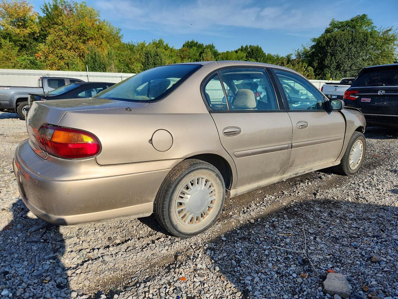 2000 Chevrolet Malibu - Image 3