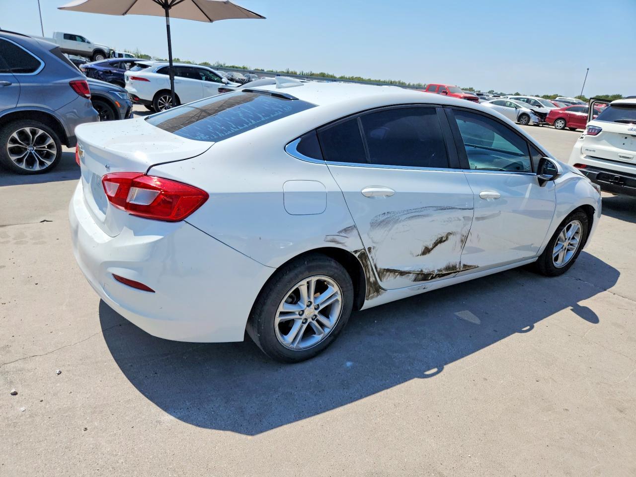 2017 Chevrolet Cruze Lt - Фото 3