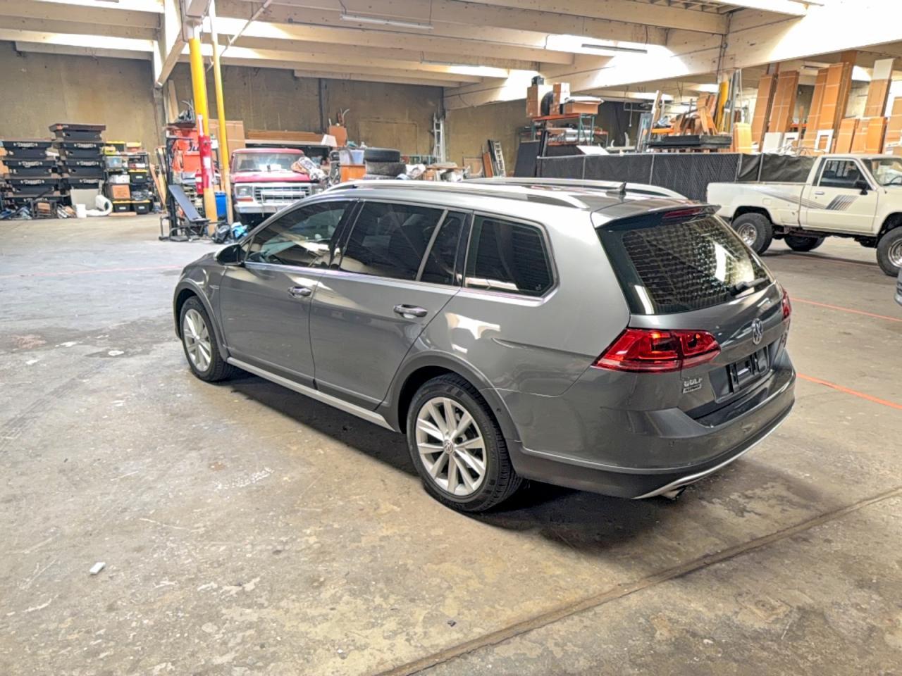 2017 Volkswagen Golf Alltrack S - Фото 3
