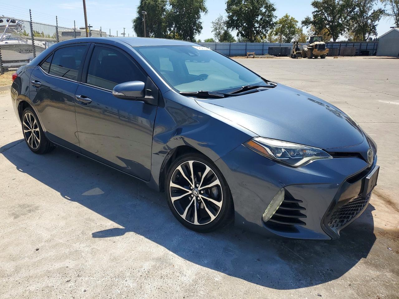 2017 Toyota Corolla Se - Фото 4