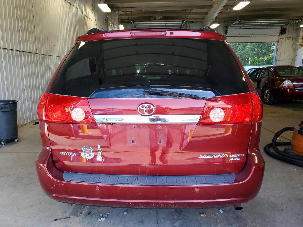 2010 Toyota Sienna Xle Limited - Фото 6