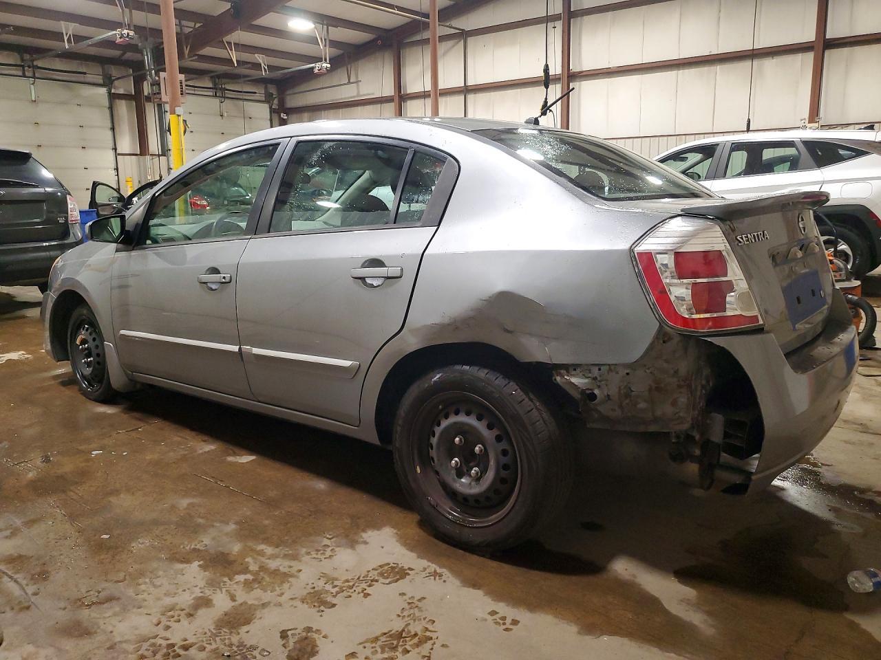 2012 Nissan Sentra 2.0 - Фото 2