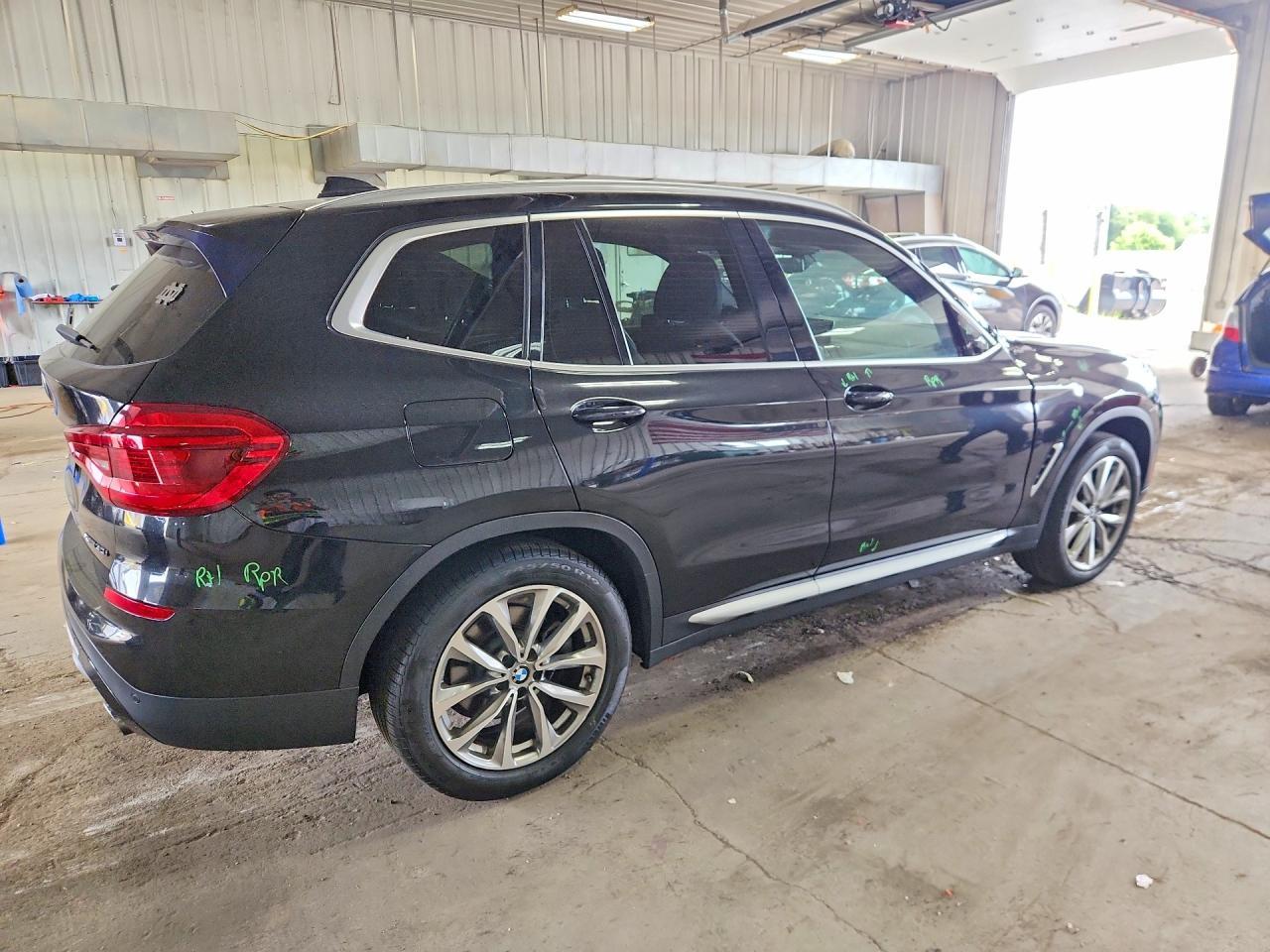 2019 BMW X3 xDrive30I - Фото 3