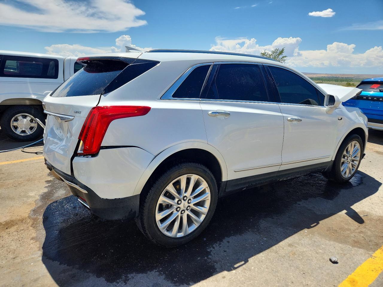 2017 Cadillac Xt5 Platinum - Фото 3
