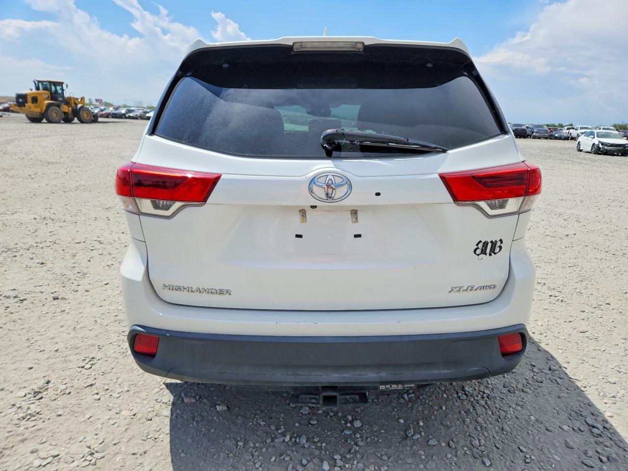 2018 Toyota Highlander Xle - Фото 6