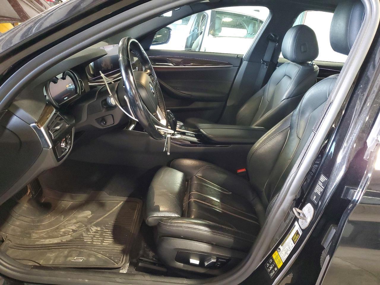2019 BMW 530 Xi - Image 7