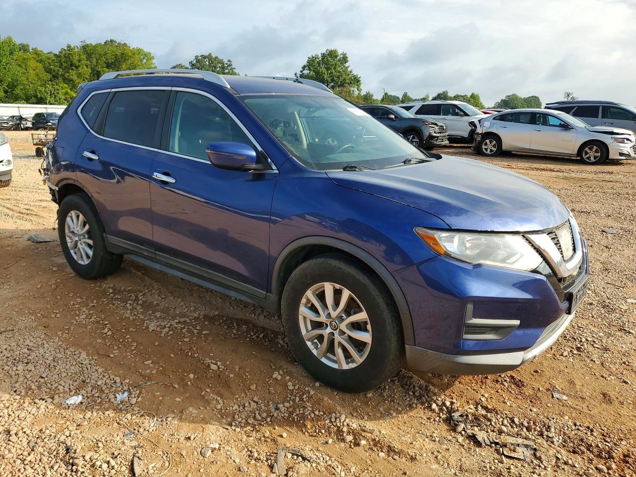 2017 Nissan Rogue S - Фото 4